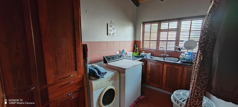 4 Bedroom Property for Sale in Kanoneiland Northern Cape